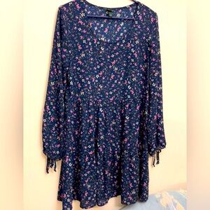 Wild Fable blue floral oversized tiered babydoll dress.